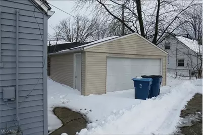 1007 Leroy Street, Lorain, OH 44052 - Photo 2