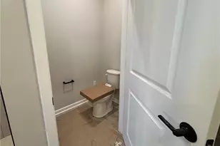 8304 Clydesdale Dr, Mentor, OH 44060 - Photo 10