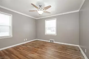 12328 Granger Rd, Loveland, OH 44125 - Photo 10
