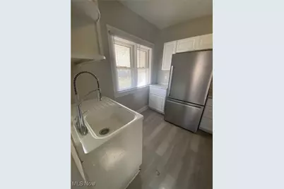 19600 Arrowhead Avenue, Loveland, OH 44119 - Photo 6