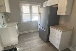 19600 Arrowhead Ave, Loveland, OH 44119 - Photo 8