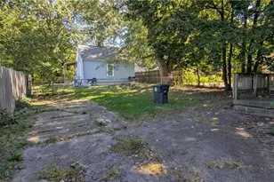 653 Sumner St, Akron, OH 44311 - Photo 6