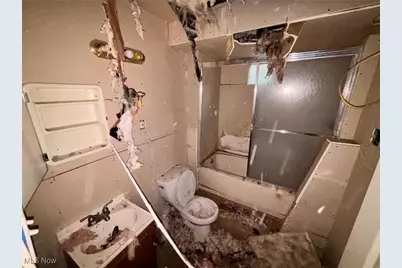 1888 Beersford Road, East Cleveland, OH 44112 - Photo 20