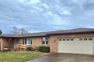 79 2nd Street St, Frazeysburg, OH 43822 - Photo 2