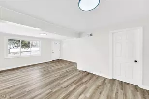 2815 Byron Dr, North Canton, OH 44720 - Photo 14