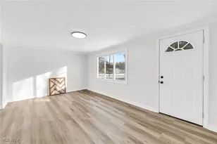 2815 Byron Dr, North Canton, OH 44720 - Photo 10