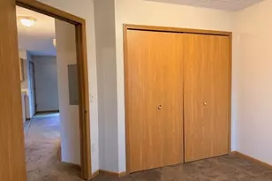 1898 Springfield Lake Blvd, Akron, OH 44312 - Photo 16