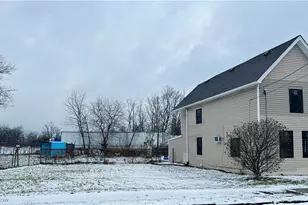 2103 Henry Ave SW, Canton, OH 44706 - Photo 2