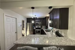 700 Swayne St, Coshocton, OH 43812 - Photo 8