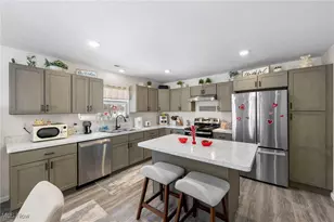 385 Nantucket Dr, Geneva, OH 44041 - Photo 4