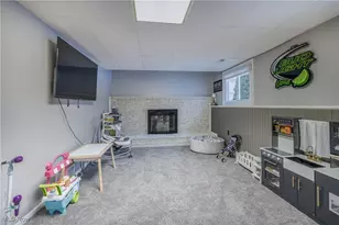 26948 Southwood Ln, Olmsted Twp, OH 44138 - Photo 16