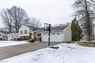 26948 Southwood Ln, Olmsted Twp, OH 44138 - Photo 30