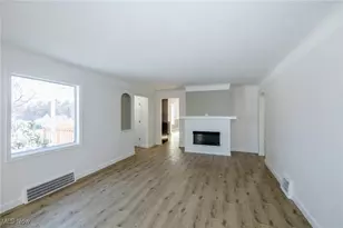 12274 Ridge Rd, North Royalton, OH 44133 - Photo 10