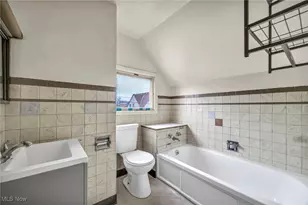 1012 E 72nd St, Loveland, OH 44103 - Photo 30