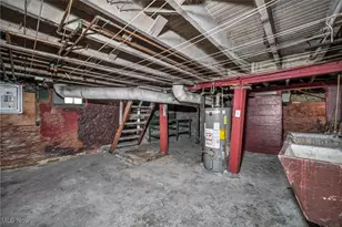 1012 E 72nd St, Loveland, OH 44103 - Photo 34