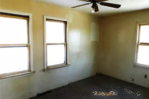 352 S Ridge Rd E, Conneaut, OH 44030 - Photo 14