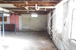 352 S Ridge Rd E, Conneaut, OH 44030 - Photo 20