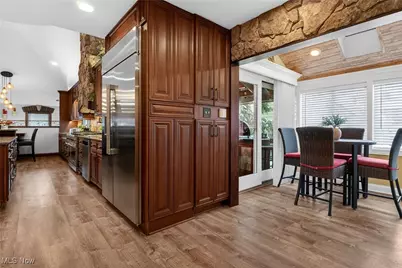 13817 Lakewood Heights Boulevard, Loveland, OH 44107 - Photo 8