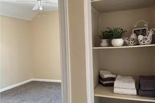 24991 Euclid Ave, Euclid, OH 44117 - Photo 8