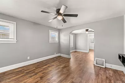1243 Herberich Avenue, Akron, OH 44301 - Photo 6