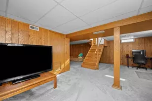 344 3rd St, Wadsworth, OH 44281 - Photo 16