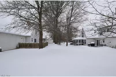 3376 Hunter Parkway #26, Cuyahoga Falls, OH 44223 - Photo 32