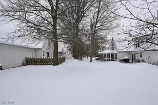 3376 Hunter Pkwy, Cuyahoga Falls, OH 44223 - Photo 32