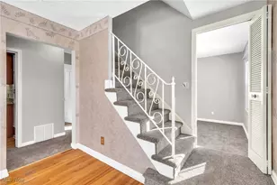 1595 Evergreen Ave, Akron, OH 44301 - Photo 8