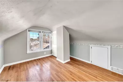 1595 Evergreen Avenue, Akron, OH 44301 - Photo 22