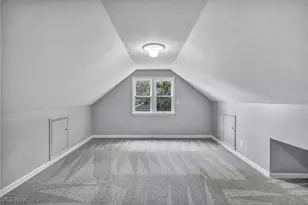 242 N Hawkins Ave, Akron, OH 44313 - Photo 20