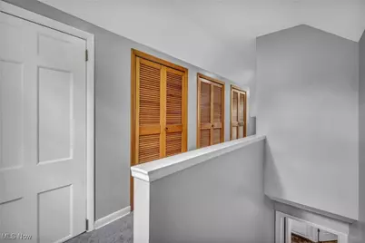 242 N Hawkins Avenue, Akron, OH 44313 - Photo 18