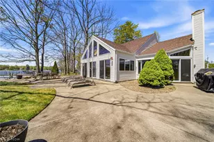 2528 Tupelo Dr, Roaming Shores, OH 44084 - Photo 8