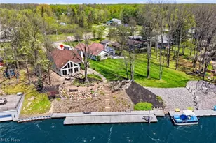 2528 Tupelo Dr, Roaming Shores, OH 44084 - Photo 4