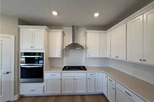 435 Caravel Ct, Avon Lake, OH 44012 - Photo 4