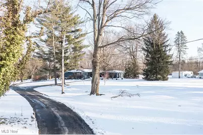 4775 Som Center Road, Moreland Hills, OH 44022 - Photo 38
