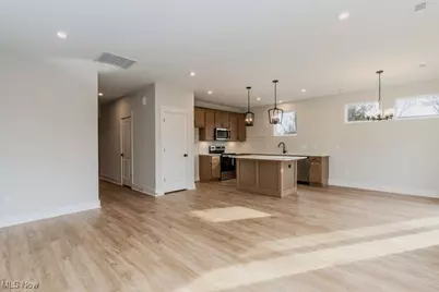 3624 Great Windsor Lane, Uniontown, OH 44685 - Photo 6