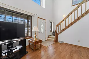 9165 Sugarbush Dr, Mentor, OH 44060 - Photo 4