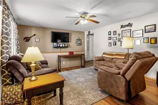557 Windamere Ave NW, Massillon, OH 44646 - Photo 8
