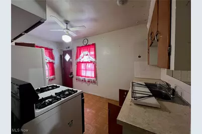 1248 Greenwood Avenue, Akron, OH 44320 - Photo 6