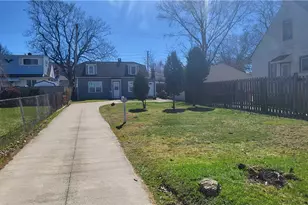 4011 Liggett Dr, Parma, OH 44134 - Photo 2