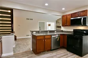 140 Fairway Pl NW, Warren, OH 44483 - Photo 16