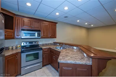 4025 Meadowvale Court, Akron, OH 44333 - Photo 38