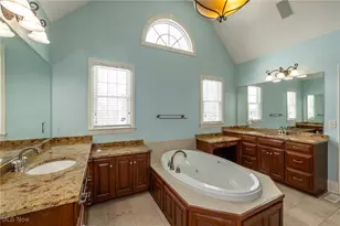 4025 Meadowvale Ct, Akron, OH 44333 - Photo 24