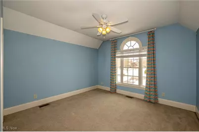 4025 Meadowvale Court, Akron, OH 44333 - Photo 32