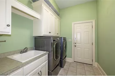 4025 Meadowvale Court, Akron, OH 44333 - Photo 42