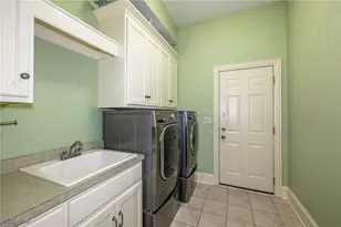 4025 Meadowvale Ct, Akron, OH 44333 - Photo 42