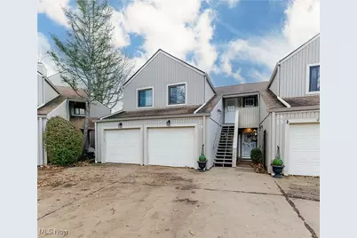 27 Landings Way, Avon Lake, OH 44012 - Photo 1