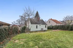 1865 9th St SW, Akron, OH 44314 - Photo 30