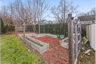 1865 9th Street SW, Akron, OH 44314 - Photo 32