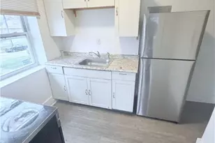 13671 Euclid Ave, Loveland, OH 44112 - Photo 14